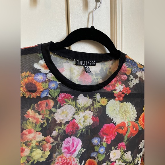 Current Mood mesh floral top size 1X - Picture 2 of 5